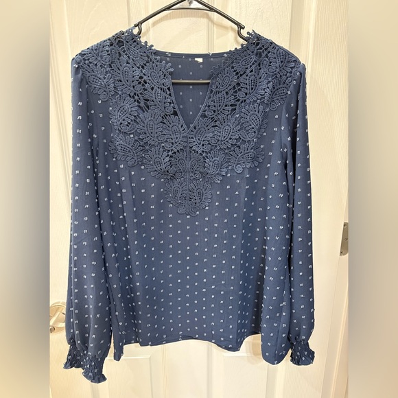 Tops - Elegant Navy Blue Women's Top
Balloon sleeve
NWOT worn once